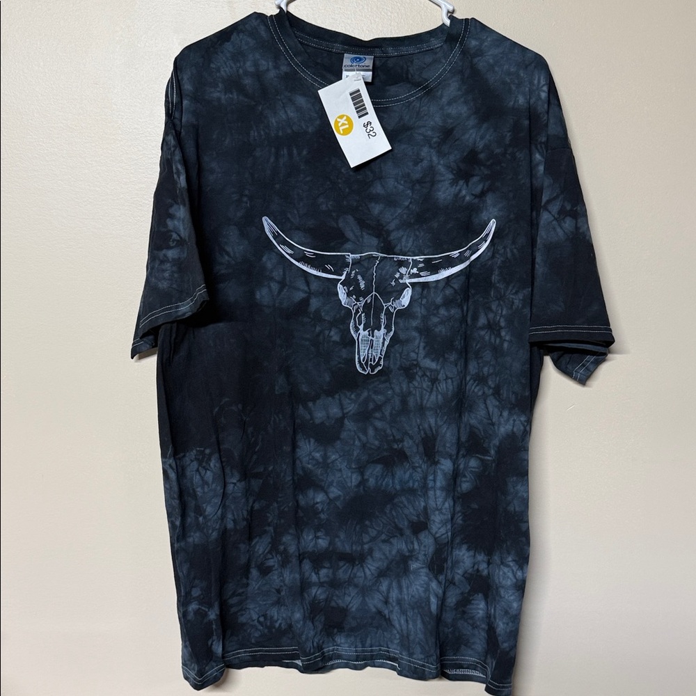 Women's Black Tie-Dye Tee with Bull Skull Design